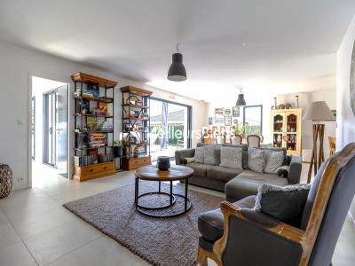 For sale Brede 5 rooms 143 m2 Gironde (33650) photo 1