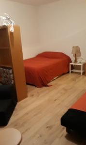 For rent Bordeaux 1 room 25 m2 Gironde (33300) photo 0