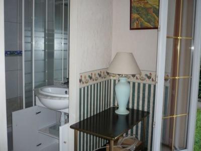 For rent Villenave-d'ornon 1 room 15 m2 Gironde (33140) photo 0