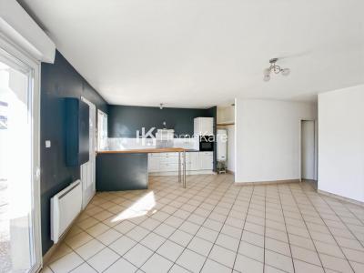 For sale Merignac 3 rooms 80 m2 Gironde (33700) photo 2
