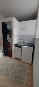 For sale Nimes 1 room 36 m2 Gard (30900) photo 2
