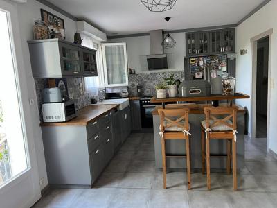 For sale Saint-maixent-l'ecole 7 rooms 167 m2 Deux sevres (79400) photo 3
