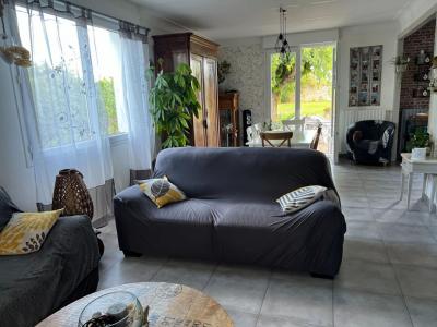 For sale Saint-maixent-l'ecole 7 rooms 167 m2 Deux sevres (79400) photo 4