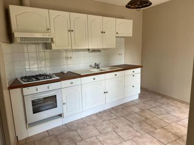 For sale Saint-maixent-l'ecole 4 rooms 110 m2 Deux sevres (79400) photo 4