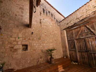 Annonce Vente 5 pices Maison Isle-d'espagnac 16