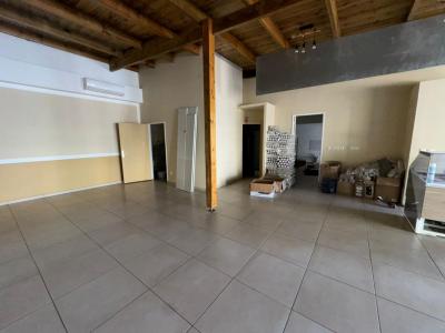 Louer Local commercial 160 m2 Saint-denis