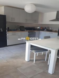 Annonce Location 3 pices Maison Greasque 13