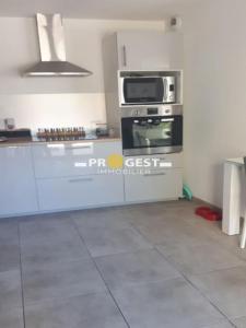 Louer Maison 80 m2 Greasque