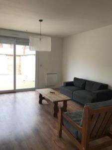 For rent Puiseux-le-hauberger 4 rooms 87 m2 Oise (60540) photo 2