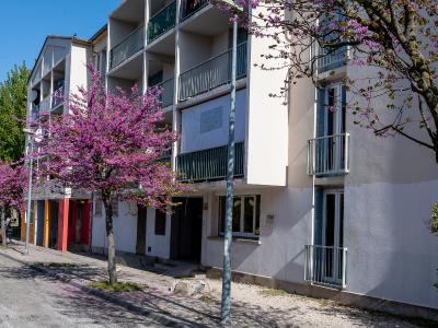 For rent Orange 5 rooms 91 m2 Vaucluse (84100) photo 0