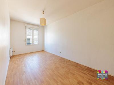 For sale Nantes 2 rooms 46 m2 Loire atlantique (44000) photo 3