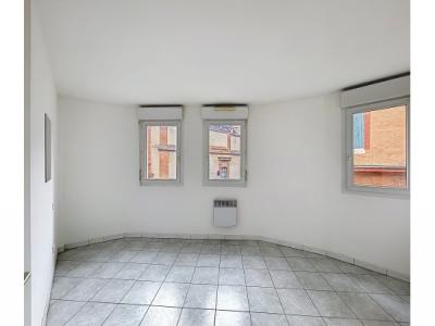 For rent Toulouse 3 rooms 43 m2 Haute garonne (31000) photo 2
