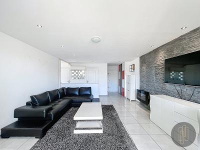 For sale Lyon-7eme-arrondissement 3 rooms 79 m2 Rhone (69007) photo 0