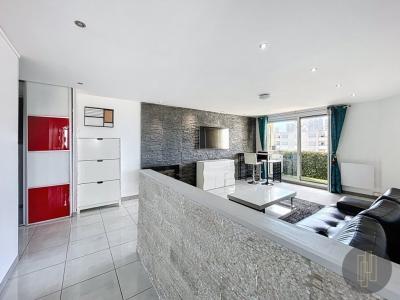 For sale Lyon-7eme-arrondissement 3 rooms 79 m2 Rhone (69007) photo 1