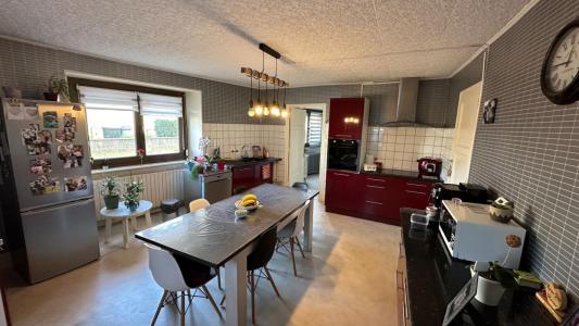 For sale Montenois 4 rooms 93 m2 Doubs (25260) photo 1