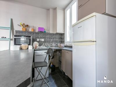 For rent Paris-18eme-arrondissement 2 rooms 37 m2 Paris (75018) photo 4