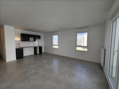 For rent Lormont 3 rooms 67 m2 Gironde (33310) photo 1