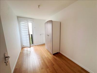 For rent Poissy 3 rooms 67 m2 Yvelines (78300) photo 4
