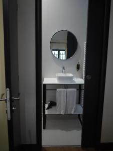 For rent Bordeaux 2 rooms 37 m2 Gironde (33000) photo 1