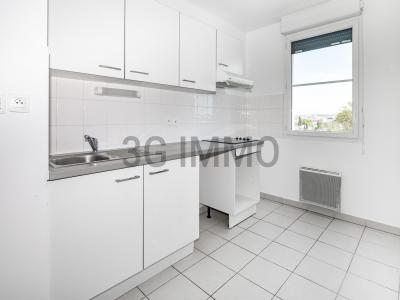 For rent Toulouse 3 rooms 61 m2 Haute garonne (31200) photo 2