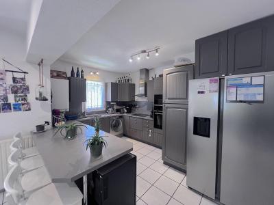 For sale Montauroux 4 rooms 87 m2 Var (83440) photo 3