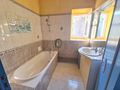 For sale Aigremont 3 rooms 65 m2 Gard (30350) photo 3