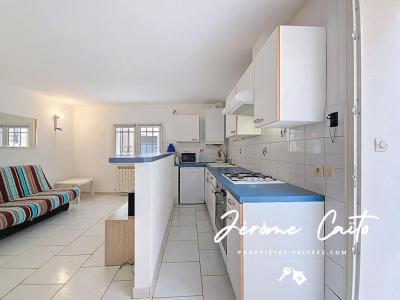 For sale Saint-gilles 2 rooms 40 m2 Gard (30800) photo 2