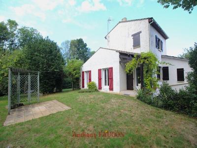 For sale Landeronde 7 rooms 162 m2 Vendee (85150) photo 1