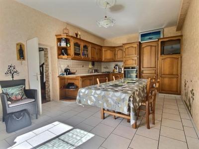 For sale Brioux-sur-boutonne 12 rooms 260 m2 Deux sevres (79170) photo 4