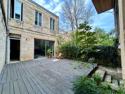 For sale Bordeaux 9 rooms 290 m2 Gironde (33800) photo 0