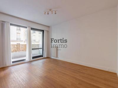 For sale Paris-11eme-arrondissement 1 room 28 m2 Paris (75011) photo 2