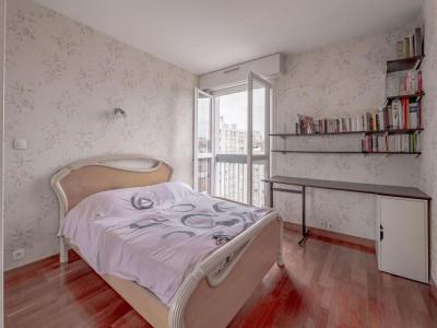 For sale Paris-19eme-arrondissement 3 rooms 70 m2 Paris (75019) photo 2
