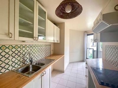 For sale Paris-18eme-arrondissement 2 rooms 55 m2 Paris (75018) photo 2