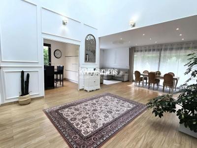 Annonce Vente 9 pices Maison Elancourt 78