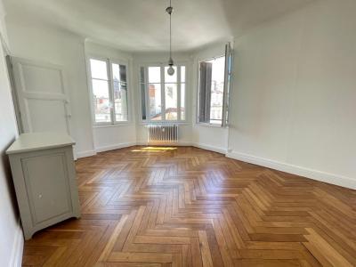 Louer Appartement 80 m2 Lyon-6eme-arrondissement