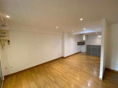 Louer Appartement 37 m2 Vergeze
