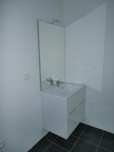 For rent Reims 1 room 26 m2 Marne (51100) photo 0