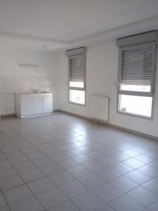 For rent Bourg-en-bresse 2 rooms 52 m2 Ain (01000) photo 1