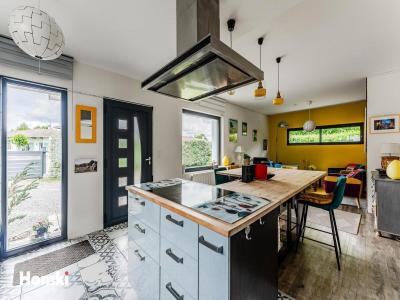 For sale Parentis-en-born 4 rooms 96 m2 Landes (40160) photo 4