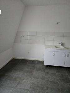 For rent Sens 3 rooms Yonne (89100) photo 2