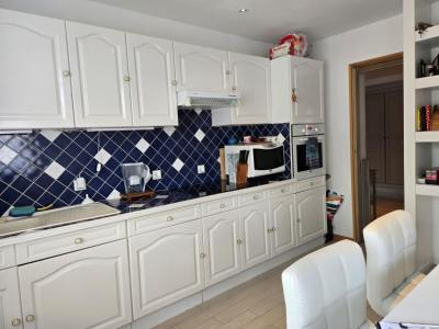 For sale Centre ville 5 rooms 115 m2 Herault (34500) photo 2