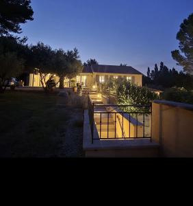 For sale CAMPAGNE 8 rooms 217 m2 Vaucluse (84190) photo 1