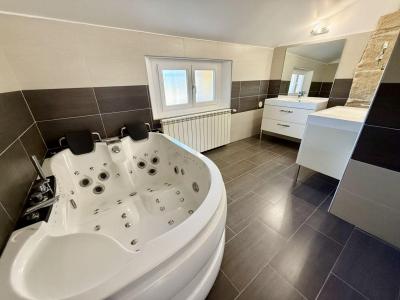 For sale 8 rooms 280 m2 Vaucluse (84190) photo 4