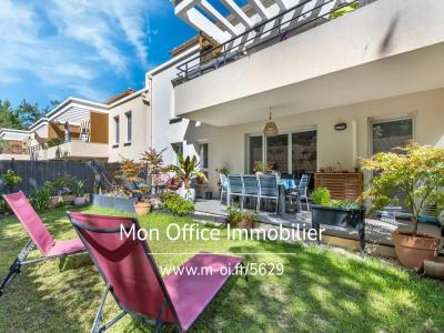 For sale Aubagne 3 rooms 65 m2 Bouches du Rhone (13400) photo 3