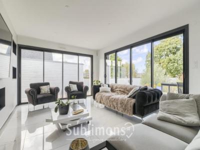 For sale Vannes 7 rooms 192 m2 Morbihan (56000) photo 3