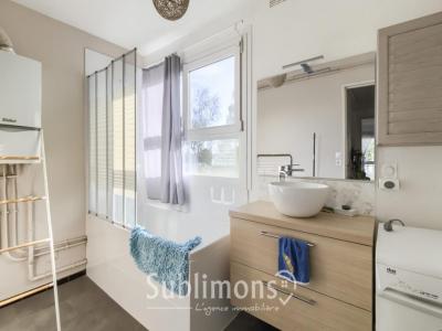 For sale Vannes 2 rooms 46 m2 Morbihan (56000) photo 3
