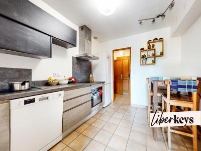 For sale Auriol 5 rooms 125 m2 Bouches du Rhone (13390) photo 4