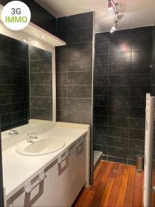For rent Saint-remy-de-provence 2 rooms 39 m2 Bouches du Rhone (13210) photo 3