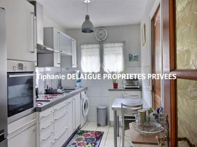 For sale Chambon-feugerolles 4 rooms 74 m2 Loire (42500) photo 3