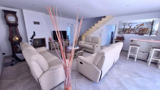For sale Marseille-11eme-arrondissement 7 rooms 143 m2 Bouches du Rhone (13011) photo 1